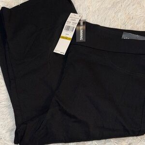 Women's Black Capri